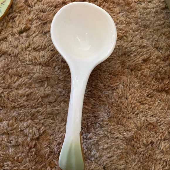 Antique soup terrain - Picture 3 of 12